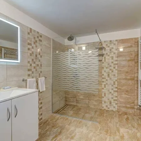 Milla By Aneo Travel * Novi Vinodolski