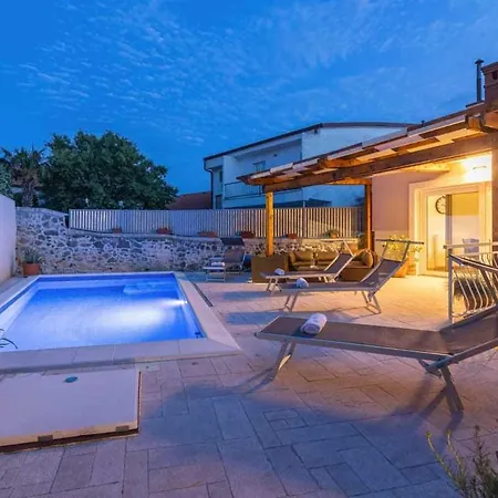 Milla By Aneo Travel * Novi Vinodolski