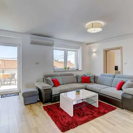 Villa Milla By Aneo Travel